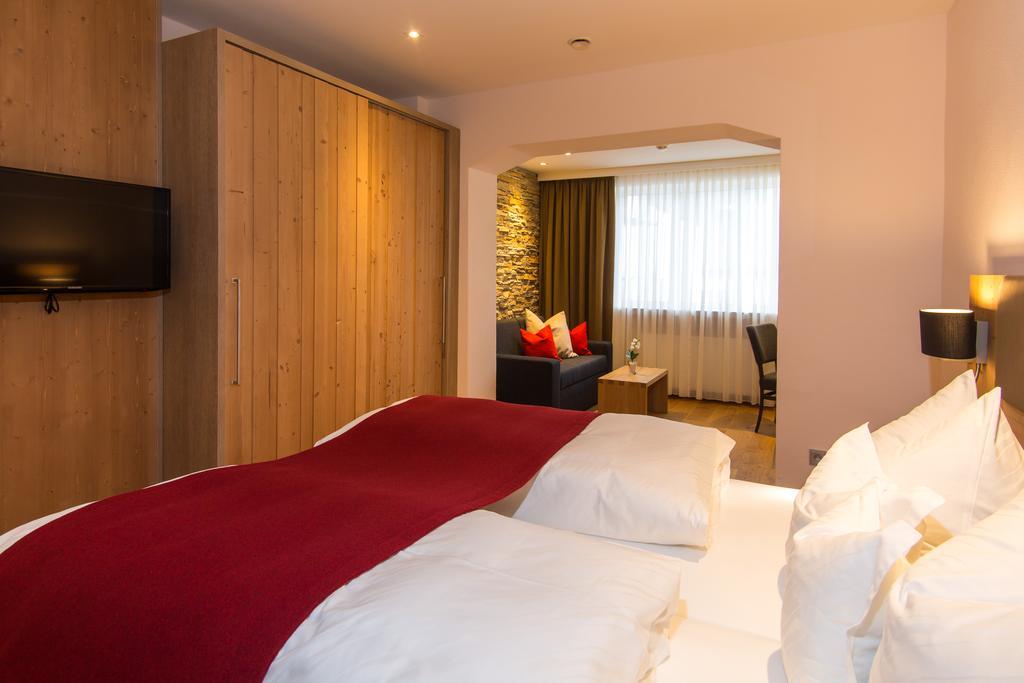 Hotel Zur Post Ruhpolding Exterior foto